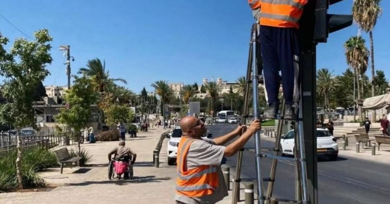 حماس: استبدال الأسماء وهدم المدارس بالقدس محاولة يائسة لتهويدها