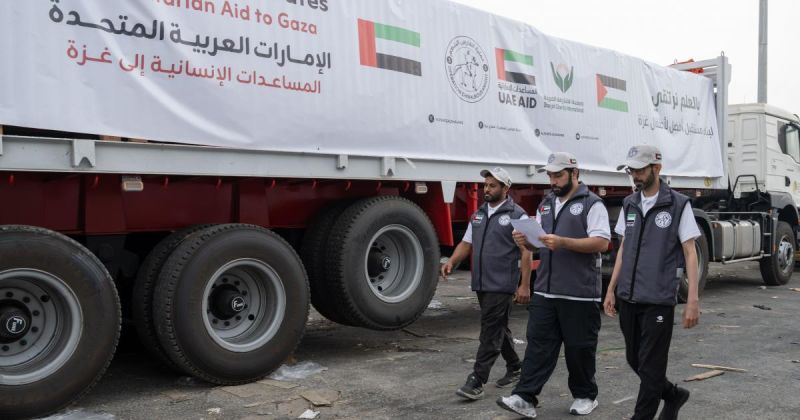 دخول 5 قوافل مساعدات إماراتية تضم 903 أطنان إلى قطاع غزة