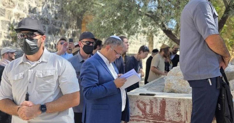  بن غفير يقتحم المسجد الأقصى بحماية قوات الاحتلال والأوقاف تستنكر