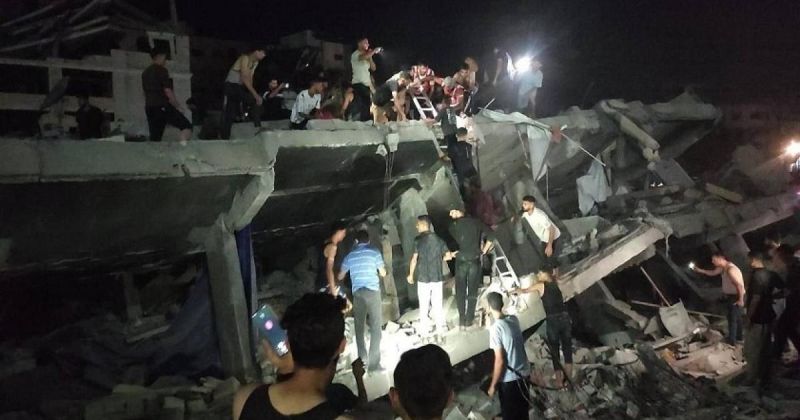 الصليب الأحمر: وفرنا مواد لدعم جهود البحث بعد انهيار مبنى متضرر في غزة