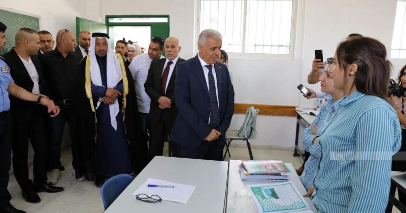"التربية" تطلق العام الدراسي الجديد في محافظات الضفة