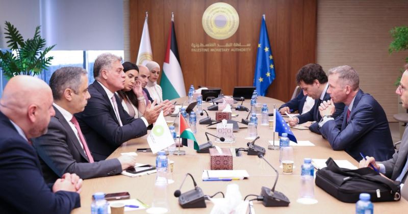 تحذير فلسطيني من مخاطر رهن العلاقات المصرفية مع إسرائيل بقرارات مؤقتة