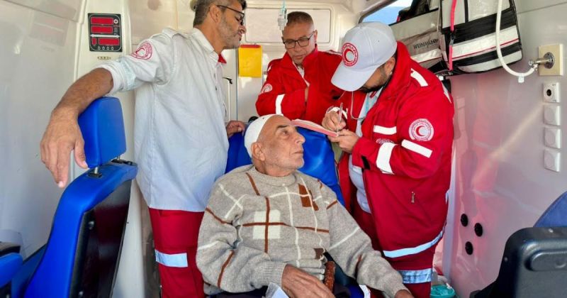 غزة: إجلاء 50 مريضًا و67 مرافقًا للعلاج خارج القطاع خلال يومين