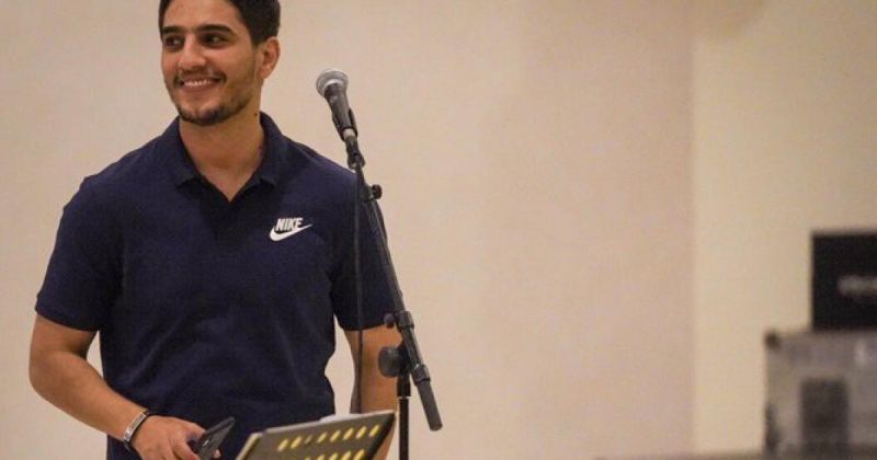 جدل المخيمات وإلغاء جولة محمد عساف بأمريكا.. ما القصة؟