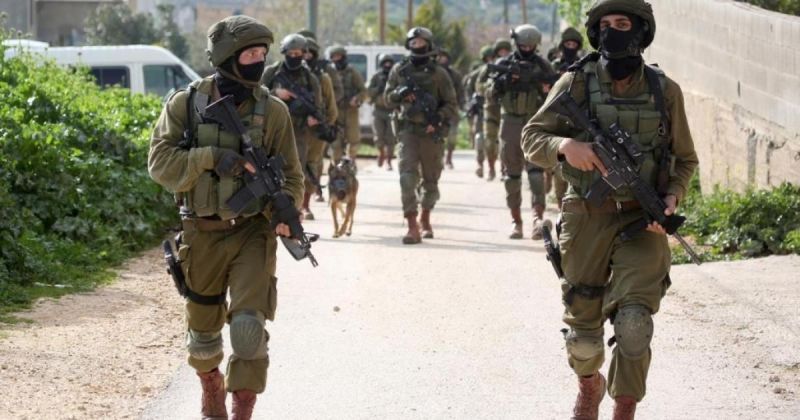 حواجز واعتقالات.. الاحتلال يشدد إجراءاته بالضفة والقدس