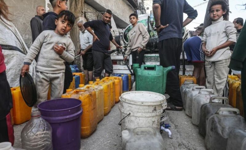 شحّ المياه ولهيب الصيف يفاقمان معاناة الغزيين.. كارثة إنسانية