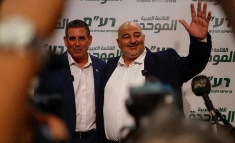 ضابط سابق في شرطة الاحتلال يتحالف مع منصور عباس لخوض انتخابات الكنيست