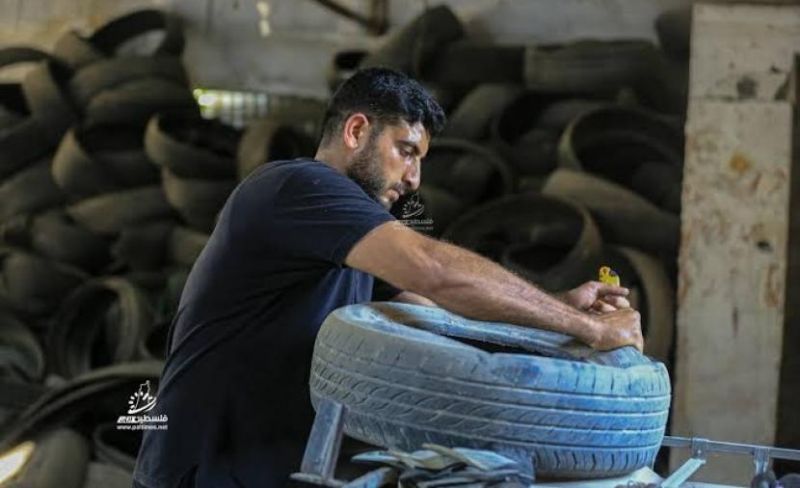 غزة بلا إطارات جديدة.. حين تتحول عجلات السيارات إلى أزمة يومية معدومة