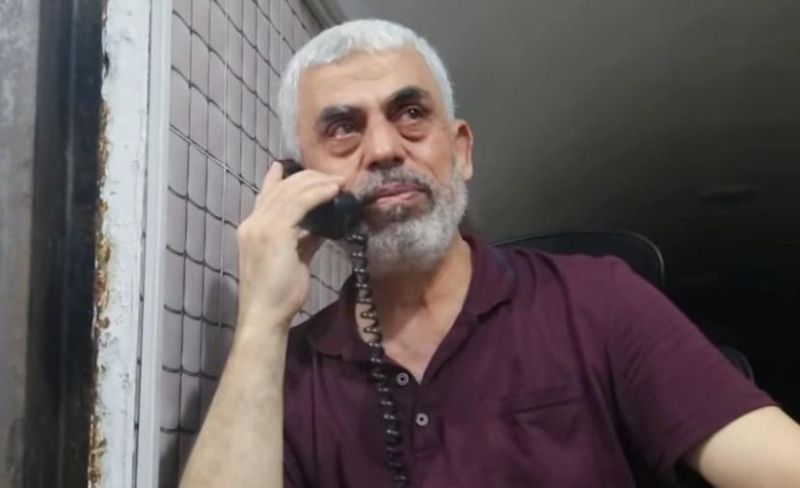 "ما خفي أعظم" يكشف كواليس بكاء الشهيد يحيى السنوار لحظة إعلان وقف إطلاق النار في معركة "سيف القدس"