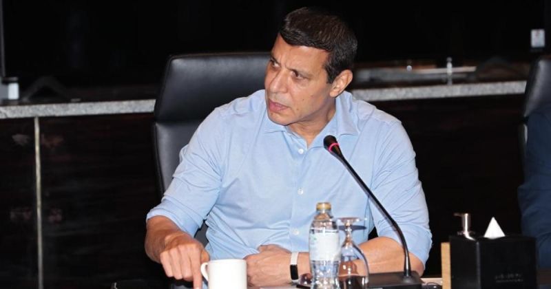 دحلان يعدّل منشوره بشأن غزة ويحذف الإشارة إلى اتفاق إسرائيلي لوقف الهجمات صباح الأحد