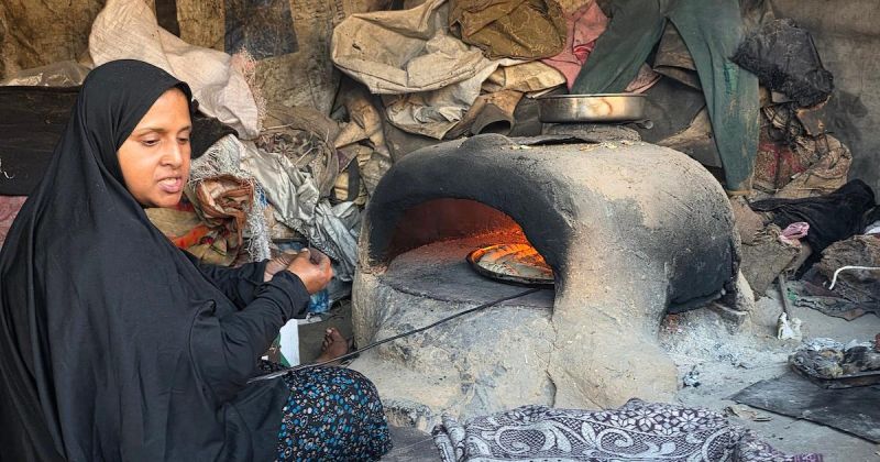 أزمة الغاز في غزة تتفاقم مع تراجع الشاحنات الواردة.. وهيئة البترول: التوزيع للمواطنين فقط ولا مخصصات للمنشآت التجارية