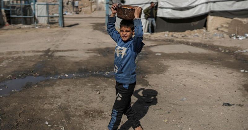 المنظمات الأهلية: 60٪؜ من الشاحنات التي تدخل القطاع للشركات وليست للمساعدات
