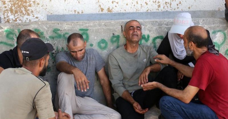 واجب العزاء الأخير لجثماني فلسطينيين في غزة