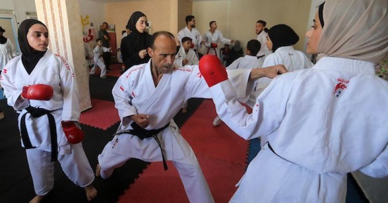 حصة تدريبية في غزة لإحياء رياضة الكاراتيه