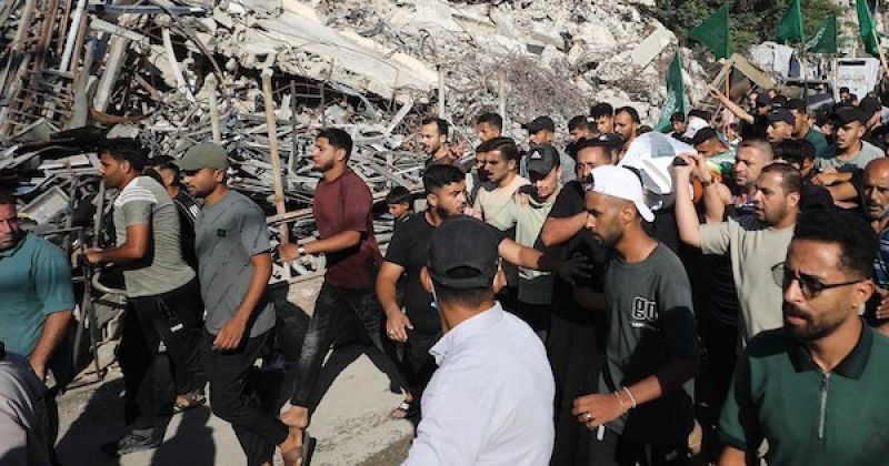 استشهاد طفل متأثرًا بجروح أصيب بها في مخيم للنازحين بمدينة بيت لاهيا