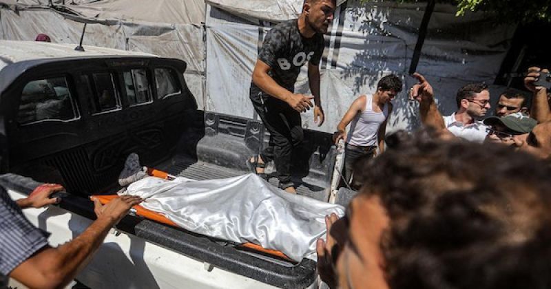 إسرائيل تربط الانسحاب وإعمار غزة بنزع سلاح حماس.. «ضوء أميركي» مشروط للاغتيالات وتحذير داخلي من تصعيد انتخابي