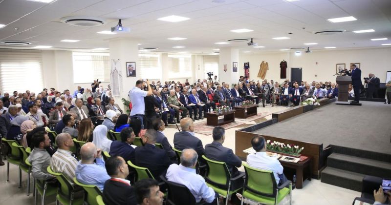 المدرسة الوطنية الفلسطينية للإدارة تعقد مؤتمراً علمياً دولياً حول آفاق التحديث والتطوير المؤسسي في ظل التحول الرقمي والذكاء الاصطناعي