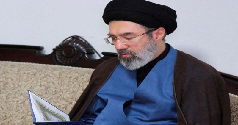 طهران بين غياب المرشد وتسوية هرمز... بزشكيان يقر بصعوبة التواصل ومسقط تنتظر الحسم الإيراني