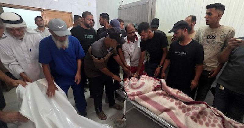غارة على خيمة نازحين في مواصي خان يونس تخلف شهيداً وجرحى بينهم أطفال