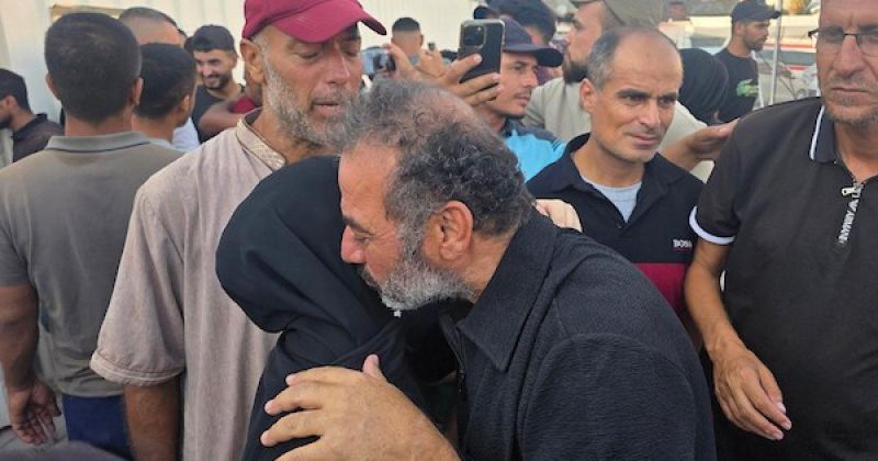 أسرى فلسطينيون مُفرج عنهم من السجون الإسرائيلية