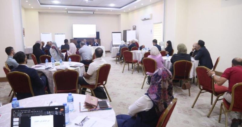 الإحصاء الفلسطيني ووزارة المالية والتخطيط يعقدان ورشة عمل حول تفسير البيانات الاقتصادية وربطها بالسياسات العامة