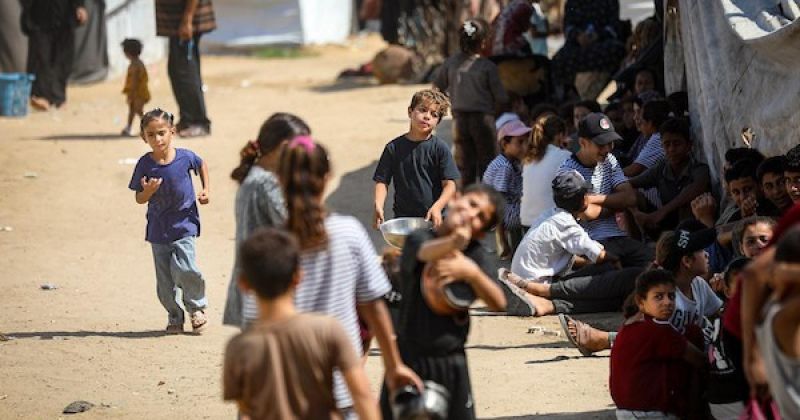 فصائل في شمال غزة تطالب الأونروا باستئناف التعليم وتشغيل عيادة البحرين وتسريع إزالة الركام