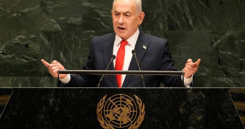 نتنياهو يرفض اتهامات أوباما بالاستيلاء على أراضي الفلسطينيين ويجدد رفضه التنازل عن الأرض