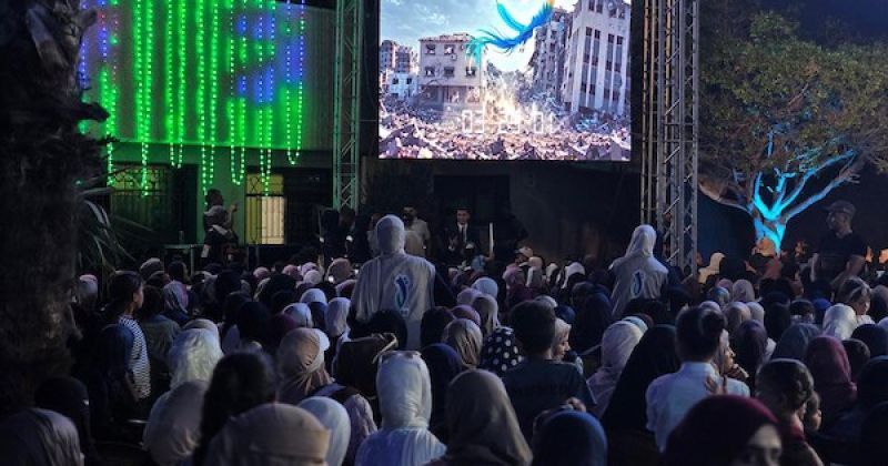 من قلب الحرب إلى منصة التخرج.. 180 طالبًا وطالبة يحتفلون بإنجازهم في خان يونس