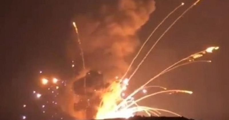 سوريا تحقق في سلسلة انفجارات بمواقع عسكرية وتفحص فرضية ضلوع إسرائيل