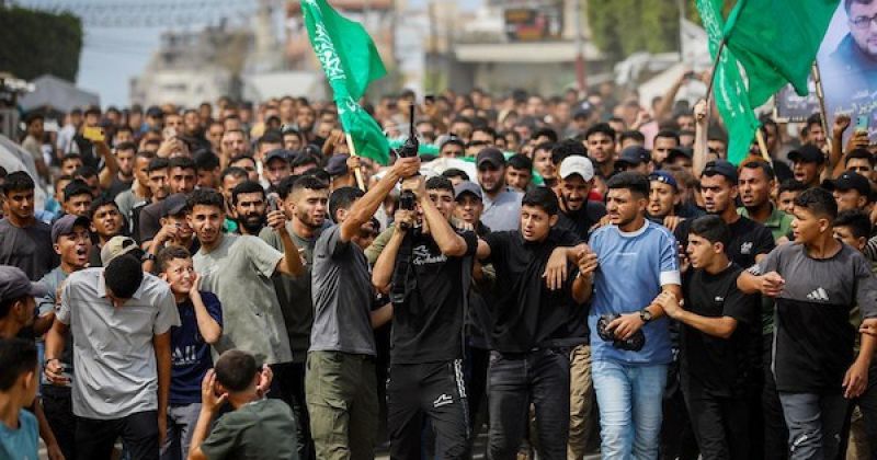واشنطن تعاقب شخصين ومنظمتين في فرنسا وتتهمهم بتحويل أكثر من مليوني دولار إلى حماس