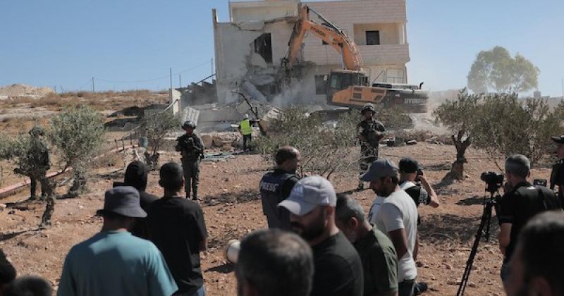 هدم منزل فلسطيني في منطقة خلة الحمص