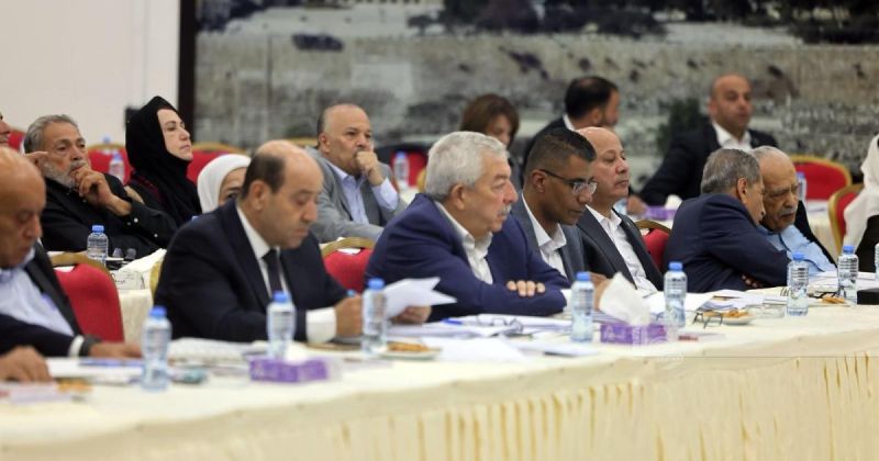 «فتح» تحسم خيار الانتخابات: اقتراع في نوفمبر وقائمة وطنية لمواجهة الانقسام ومخططات فصل غزة والقدس