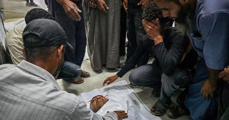 5 شهداء وعشرات الإصابات بقصف إسرائيلي متواصل على قطاع غزة .. ووزارة الصحة تحذر من شلل المستشفيات