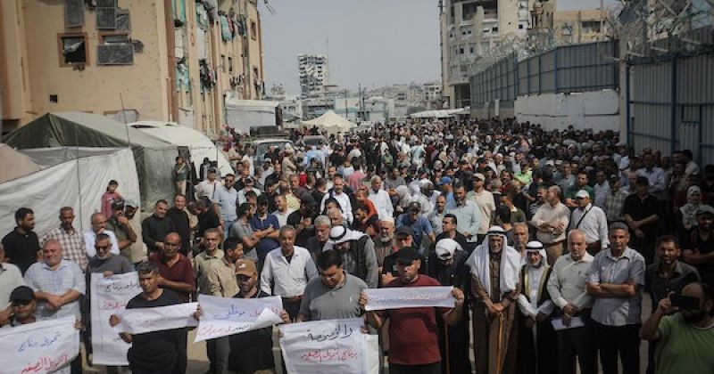 الأطر النقابية تعلن تضامنها مع موظفي وكالة الغوث الدولية وترفض فصل الموظفين