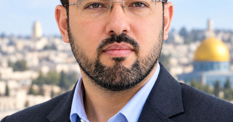 رفض التعامل بالكاش عقوبة إضافية على المواطن المحاصر في غزة