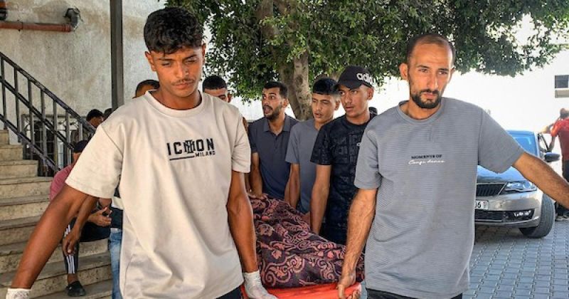 جثمان إبراهيم ديب عليان في مستشفى الشفاء في مدينة غزة