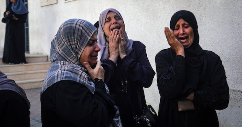 تشييع ثلاثة فلسطينيين قُتلوا بغارتين إسرائيليتين على مدينة غ