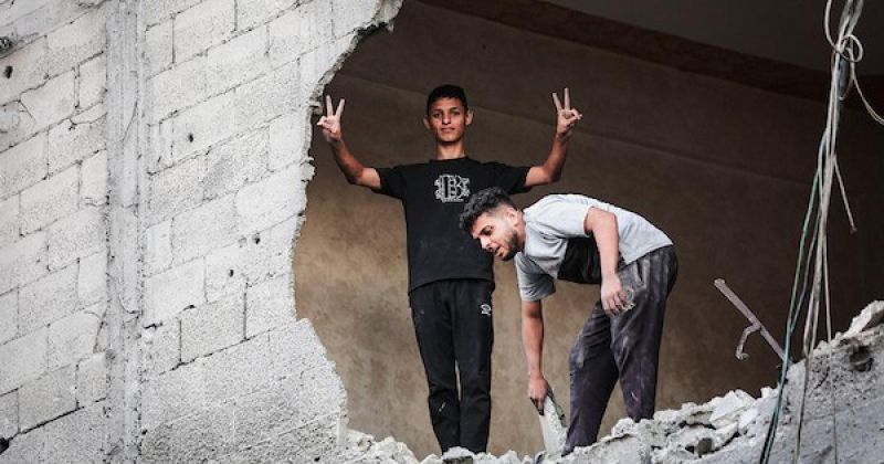 إعلام عبري: إسرائيل توافق على دخول شركة أمريكية إلى غزة لتحديد مواقع تسليم سلاح حماس وتربط انسحابها بنزع السلاح