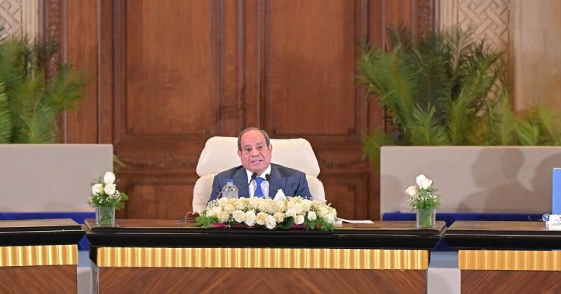 السيسي يحذّر من انهيار دول المنطقة: أمن الخليج خط أحمر والتدخل العسكري دفاعي لا هجومي