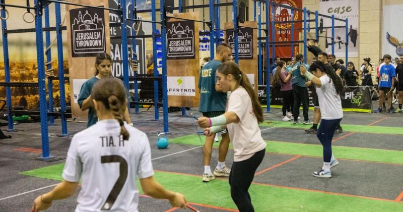 تزامنا مع أكتوبر الوردي.. "بيت مال القدس" تدعم بطولة رياضية لصالح مرضى السرطان