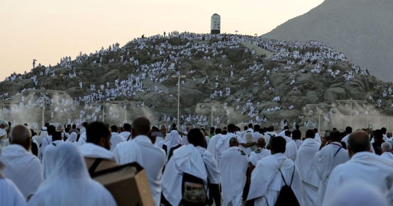 تنويه مهم للحجاج في الضفة والقدس | إتاحة الاستعلام عن أسماء الفائزين بقرعة حج 2027 إلكترونيًا