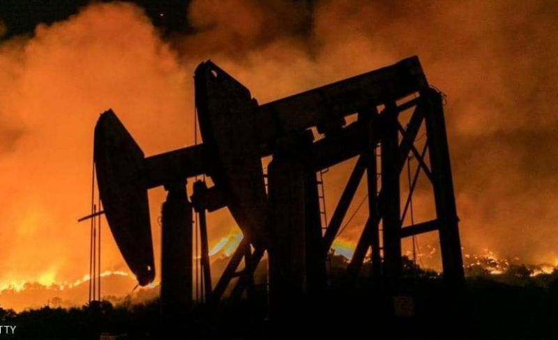 النفط يتراجع مع إبداء إيران استعدادها لإنهاء الحرب