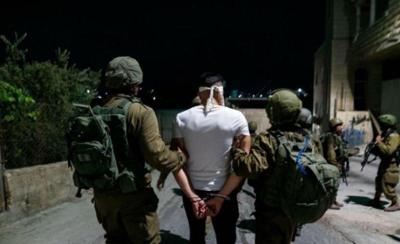 الاحتلال يعتقل مواطنًا من القدس