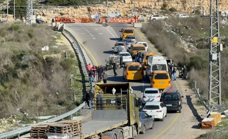 الاحتلال ينصب حواجزا واستفزازات من المستوطنين ببيت لحم