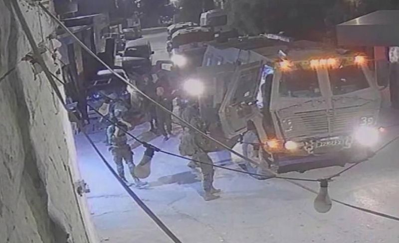 قوات الاحتلال تشن حملة مداهمات واعتقالات في مدن الضفة