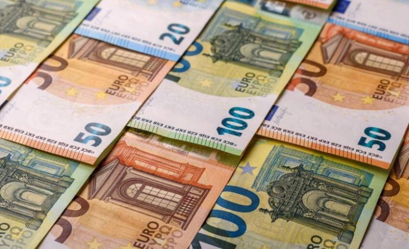 أسهم أوروبا عند أدنى مستوى في أسبوعين