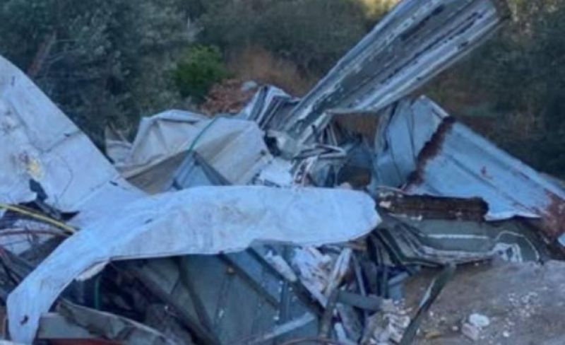 الاحتلال يهدم مسلخًا للدواجن غرب رام الله