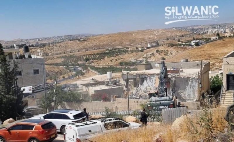 الاحتلال يهدم بناية سكنية في صور باهر بالقدس
