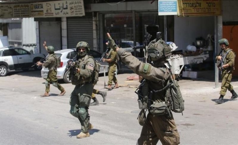 اقتحامات واعتقالات للاحتلال تطال عدة مناطق بالضفة والقدس