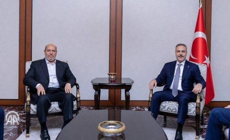 الحية وفيدان يبحثان تطورات مفاوضات القاهرة ووقف إطلاق النار بغزة